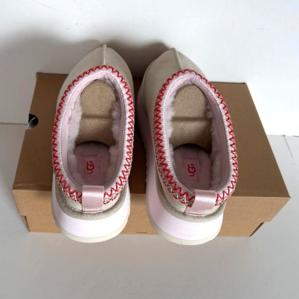 Ugg Tazz Love 26 Sea Salt/Rosetta Limited Edition Valentine’s Day 8 - Picture 12 of 16
